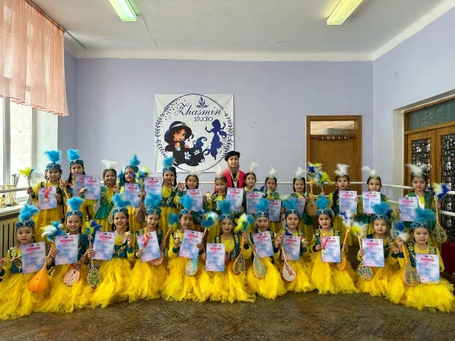 «Жасмин» би ансамблі — 4 фотосуреттің 1-сі